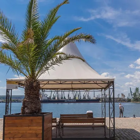 Apartment Studio Porto Varna